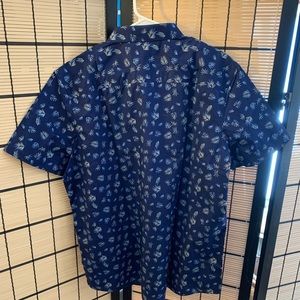 International Concepts XL Short Sleeve Mens Shirt